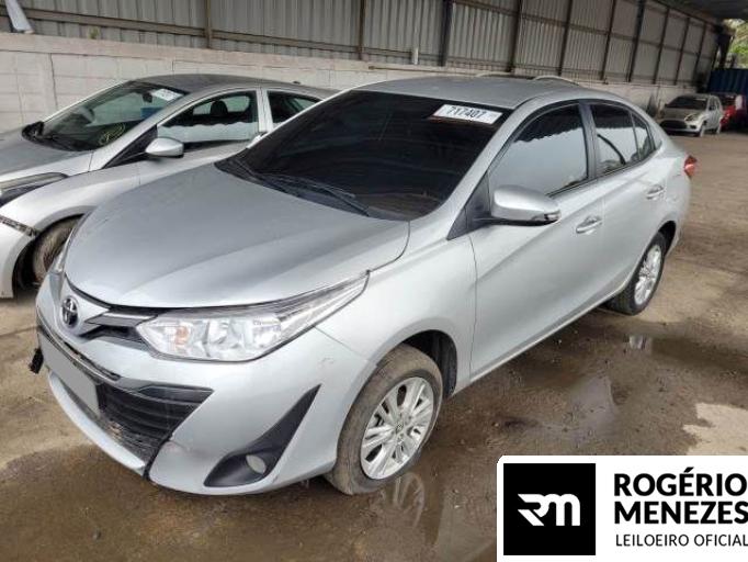 TOYOTA YARIS SEDAN 21/21