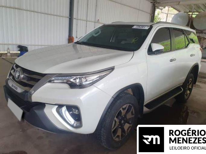 TOYOTA HILUX SW4 20/20