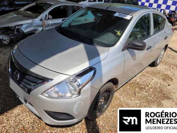 NISSAN VERSA 21/21 