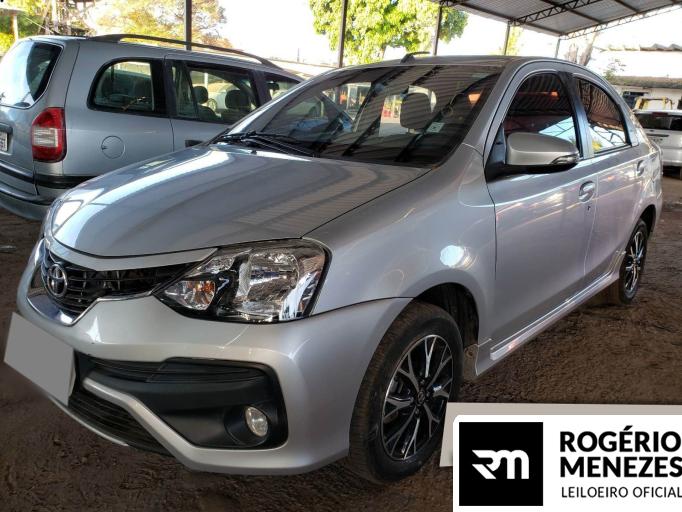 TOYOTA ETIOS SEDAN 17/17