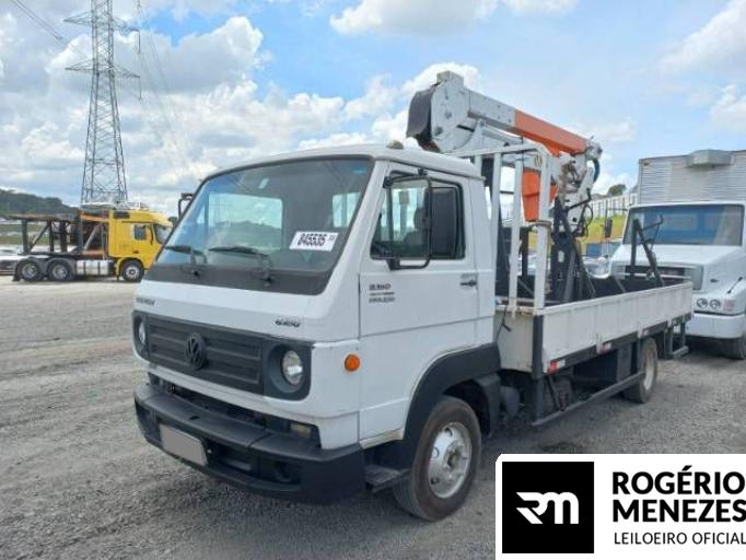 VOLKSWAGEN DELIVERY 8-160 14/14