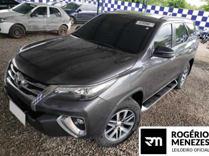 TOYOTA HILUX SW4 21/21